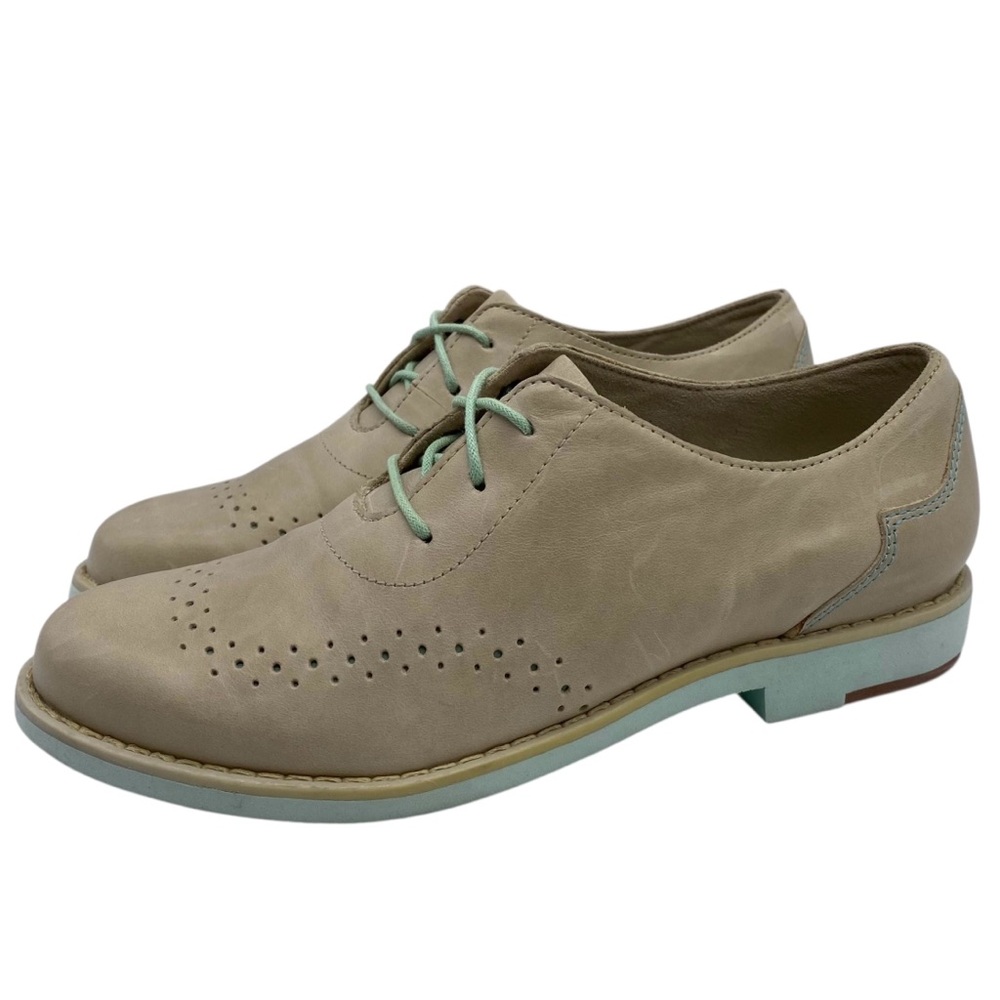 Wolverine Womens Shoes Leather Oxford Flats 6 Beige Cream Leather Wingtip Preppy